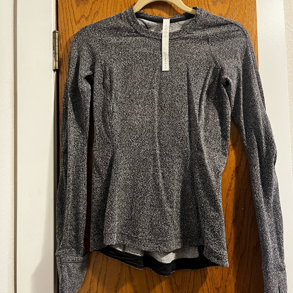 Women's Gray Long Sleeve Top
